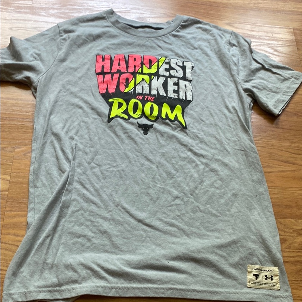 Under Armour Rock Tee, Youth XL, Gently Used